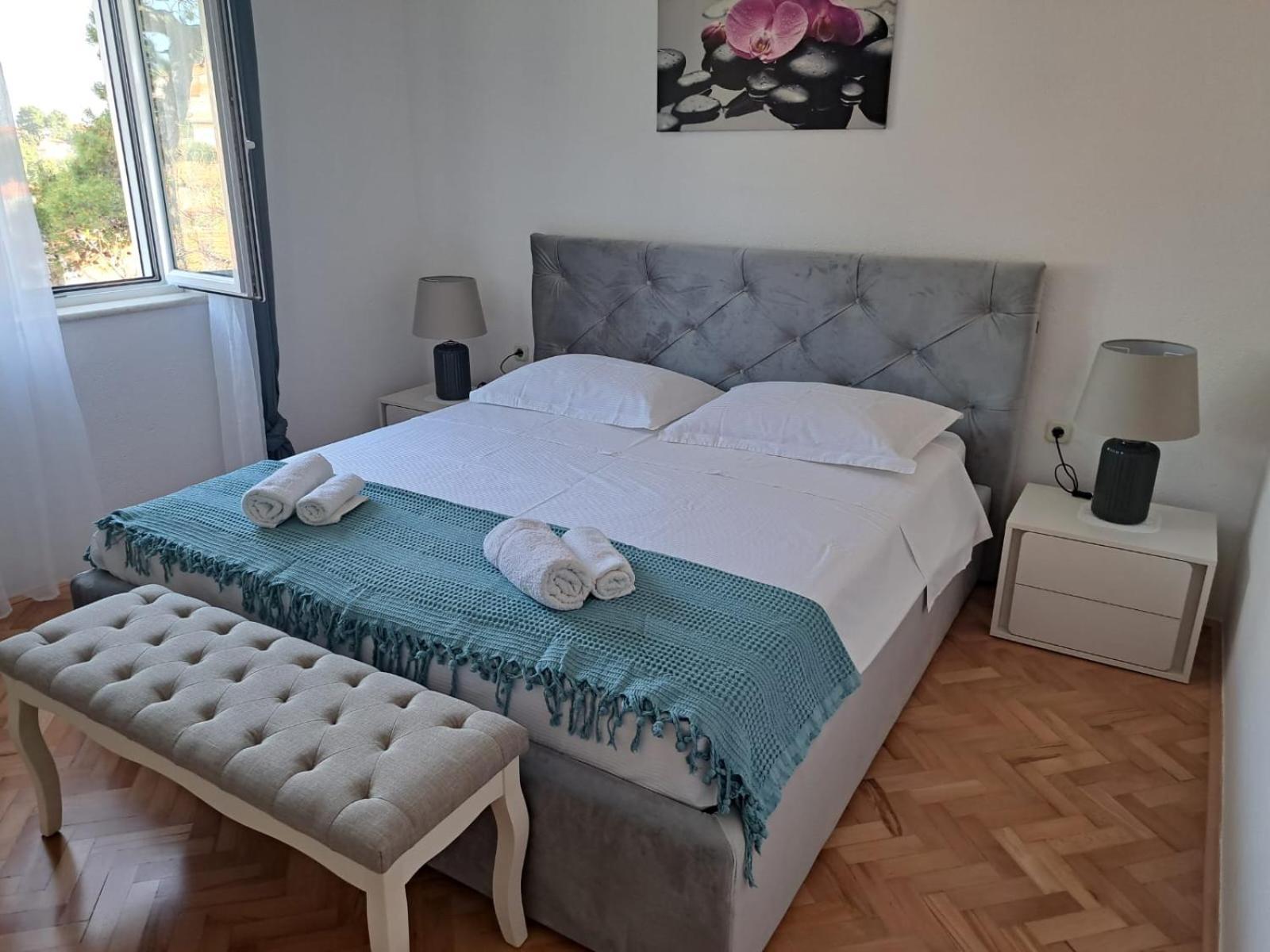 La Petite Maison Splitska Exteriör bild